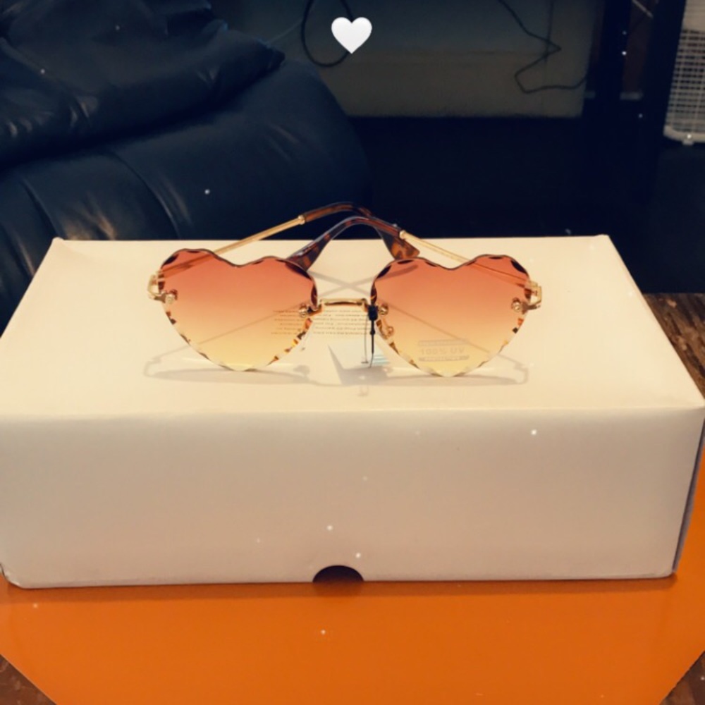 Sunglasses 😎